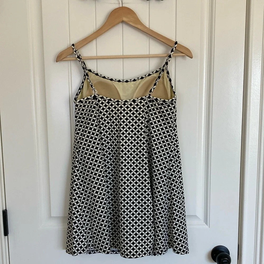 Swim Solutions Womens Swim‎ Dress Size 14 Black White Lined Modest Tummy Control - Picture 6 of 12